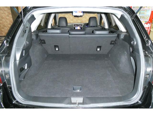 レガシィアウトバック リミテッド　ＡＷＤ　アイサイト　黒革シート　ダイヤトーンサウンドＳＤナビ／フルセグＴＶ／バックカメラ／フロント・サイドカメラ　フリップダウンモニター　ナイトロパワー１８インチＡＷ　ＬＥＤヘッドライト　修復歴無し（23枚目）