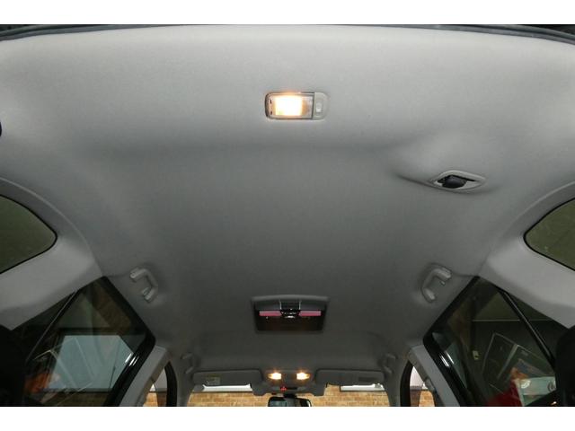 レガシィアウトバック リミテッド　ＡＷＤ　アイサイト　黒革シート　ダイヤトーンサウンドＳＤナビ／フルセグＴＶ／バックカメラ／フロント・サイドカメラ　フリップダウンモニター　ナイトロパワー１８インチＡＷ　ＬＥＤヘッドライト　修復歴無し（26枚目）