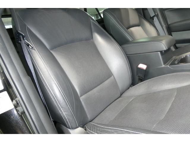 レガシィアウトバック リミテッド　ＡＷＤ　アイサイト　黒革シート　ダイヤトーンサウンドＳＤナビ／フルセグＴＶ／バックカメラ／フロント・サイドカメラ　フリップダウンモニター　ナイトロパワー１８インチＡＷ　ＬＥＤヘッドライト　修復歴無し（49枚目）