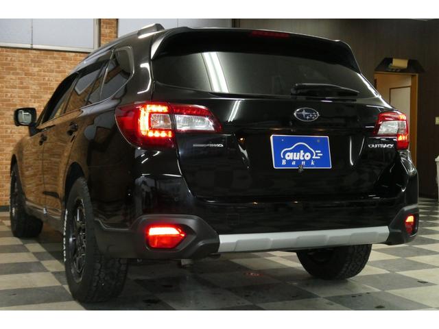 レガシィアウトバック リミテッド　ＡＷＤ　アイサイト　黒革シート　ダイヤトーンサウンドＳＤナビ／フルセグＴＶ／バックカメラ／フロント・サイドカメラ　フリップダウンモニター　ナイトロパワー１８インチＡＷ　ＬＥＤヘッドライト　修復歴無し（61枚目）