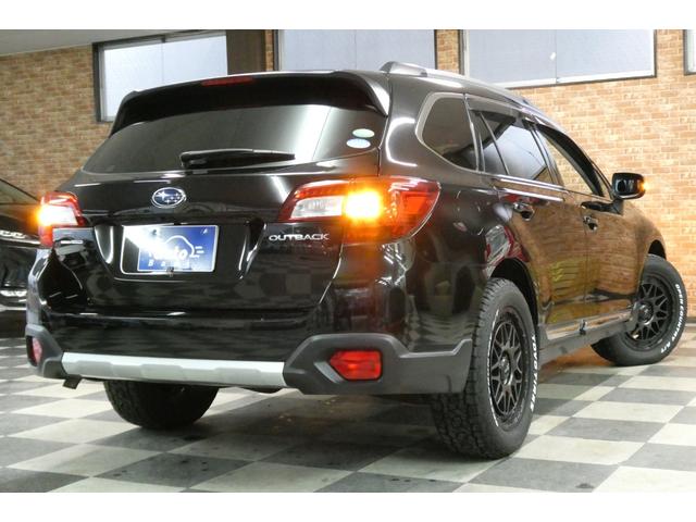 レガシィアウトバック リミテッド　ＡＷＤ　アイサイト　黒革シート　ダイヤトーンサウンドＳＤナビ／フルセグＴＶ／バックカメラ／フロント・サイドカメラ　フリップダウンモニター　ナイトロパワー１８インチＡＷ　ＬＥＤヘッドライト　修復歴無し（66枚目）