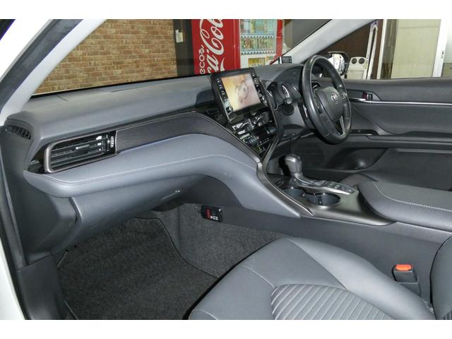 カムリ ＷＳ　ＨＹＢＲＩＤ　Ｅ－Ｆｏｕｒ　セーフティセンス　純正９インチディスプレイオーディオ　フルセグＴＶ／バックカメラ　モデリスタ１７インチＡＷ　ＬＥＤヘッドライト　ドラレコ　ＥＴＣ２．０　修復歴無　禁煙車（12枚目）