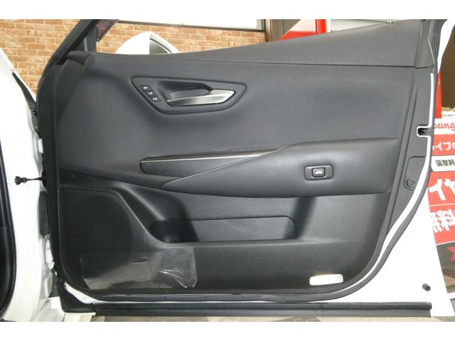 クラウンハイブリッド RSアドバンス Four セーフティパッケージ モデリスタエアロ 黒革シートベンチレーション ムーンルーフ メーカーナビ/フルセグTV/パノラミックビューモニター DVDビデオ再生/ブルートゥース接続 パーキングアシスト(10枚目)