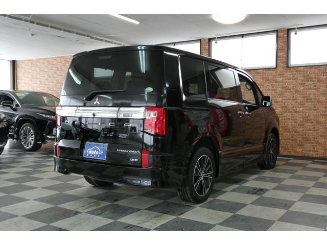 デリカD:5 アーバンギア G パワーパッケージ 4WD 2.2ディーゼルターボ 純正10.1インチDoortoDoorナビ/フルセグTV/アラウンドビューモニター フリップダウン 両側パワスラ 電動リヤゲート 電動ロングステップ 修復歴無し 禁煙車(2枚目)