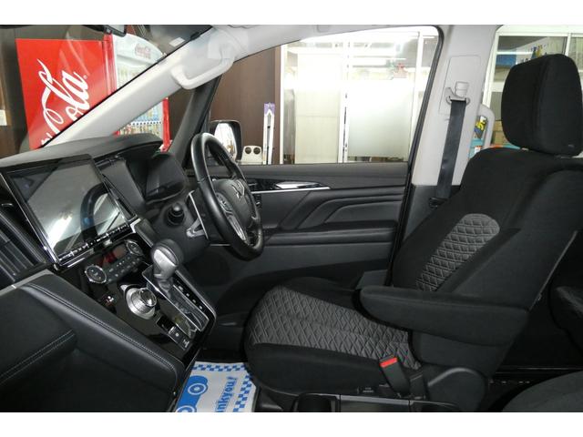 デリカD:5 アーバンギア G パワーパッケージ 4WD 2.2ディーゼルターボ 純正10.1インチDoortoDoorナビ/フルセグTV/アラウンドビューモニター フリップダウン 両側パワスラ 電動リヤゲート 電動ロングステップ 修復歴無し 禁煙車(12枚目)