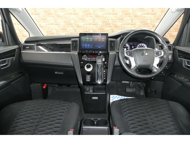 デリカD:5 アーバンギア G パワーパッケージ 4WD 2.2ディーゼルターボ 純正10.1インチDoortoDoorナビ/フルセグTV/アラウンドビューモニター フリップダウン 両側パワスラ 電動リヤゲート 電動ロングステップ 修復歴無し 禁煙車(14枚目)