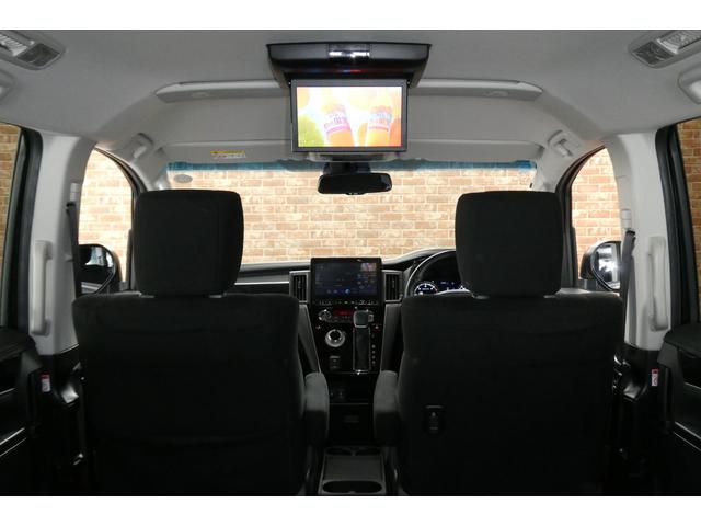 デリカD:5 アーバンギア G パワーパッケージ 4WD 2.2ディーゼルターボ 純正10.1インチDoortoDoorナビ/フルセグTV/アラウンドビューモニター フリップダウン 両側パワスラ 電動リヤゲート 電動ロングステップ 修復歴無し 禁煙車(25枚目)