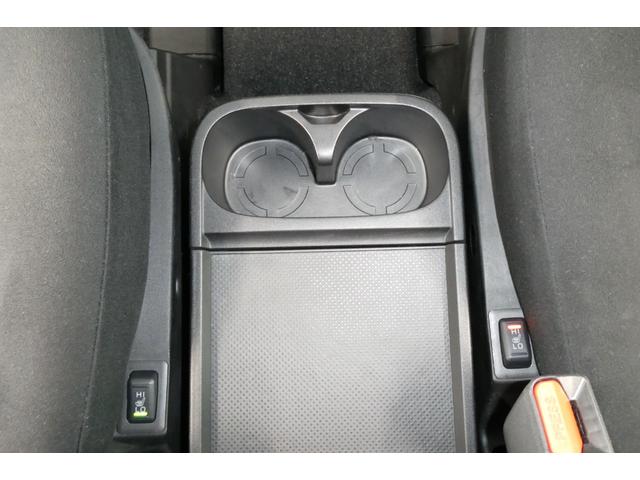 デリカD:5 アーバンギア G パワーパッケージ 4WD 2.2ディーゼルターボ 純正10.1インチDoortoDoorナビ/フルセグTV/アラウンドビューモニター フリップダウン 両側パワスラ 電動リヤゲート 電動ロングステップ 修復歴無し 禁煙車(42枚目)