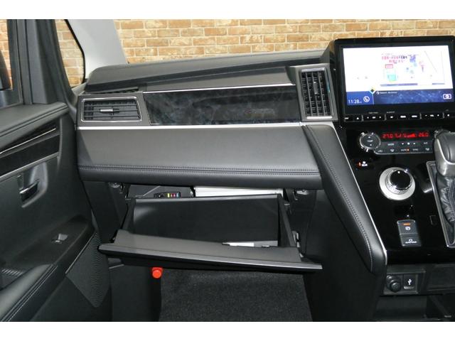 デリカD:5 アーバンギア G パワーパッケージ 4WD 2.2ディーゼルターボ 純正10.1インチDoortoDoorナビ/フルセグTV/アラウンドビューモニター フリップダウン 両側パワスラ 電動リヤゲート 電動ロングステップ 修復歴無し 禁煙車(44枚目)