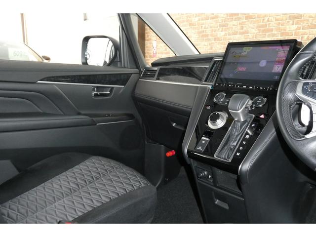 デリカD:5 アーバンギア G パワーパッケージ 4WD 2.2ディーゼルターボ 純正10.1インチDoortoDoorナビ/フルセグTV/アラウンドビューモニター フリップダウン 両側パワスラ 電動リヤゲート 電動ロングステップ 修復歴無し 禁煙車(45枚目)