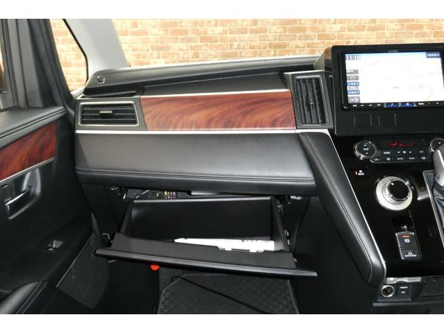 デリカD:5 G パワーパッケージ 4WD 2.2ディーゼルターボ アルパイン9インチSDナビフルセグTV アラウンドビューモニター 両側パワースライド 電動リヤゲート LEDヘッドライト LEDフォグランプ 寒冷地仕様 修復歴無し(47枚目)