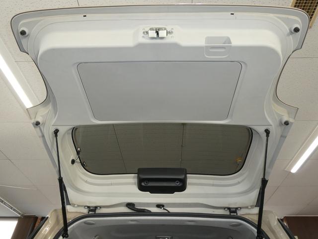 ムーヴキャンバス Ｘホワイトアクセントリミテッド　ＳＡＩＩＩ　４ＷＤ　パノラミックビューモニター　メモリーナビ／フルセグＴＶ／ＤＶＤビデオ再生／ブルートゥース接続　両側パワースライド　ＬＥＤフォグランプ　修復歴無し　ワンオーナー禁煙車（22枚目）