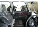 ハイブリッドＸＳ　４ＷＤ　全方位モニター付メモリーナビゲーション　９インチディスプレイ／フルセグＴＶ　スマートフォン連携機能付　スズキコネクト対応通信機　届出済未使用車（16枚目）