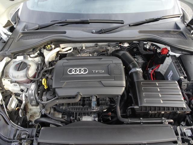 ２．０ＴＦＳＩ　ＬＥＤヘッドライト　バーチャルコックピット　純正ナビ　地デジ　バックカメラ　ＥＴＣ　純正１８インチアルミホイール　パドルシフト(29枚目)