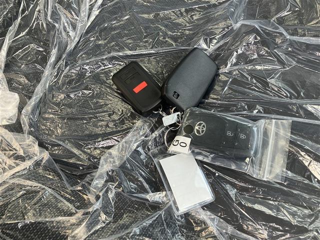 アクア Ｇ　４ＷＤ　ハイブリッド　トヨタセーフティセンス　寒冷地仕様　フルエアロ　モデリスタ　ディスプレイオーディオ　バックカメラ　エンジンスターター　ＥＴＣ　１５００Ｗ電源（6枚目）