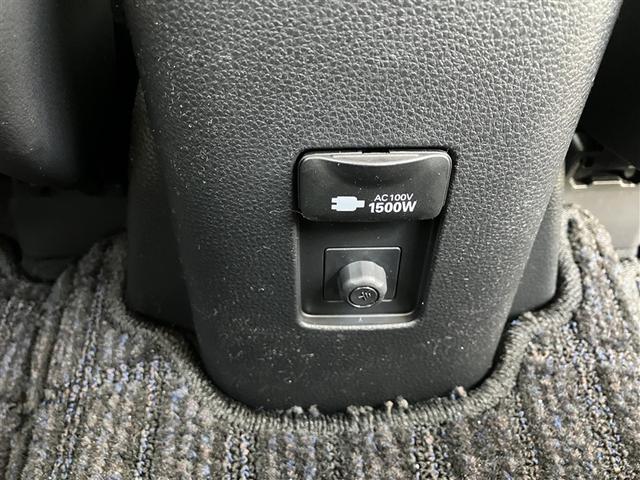 アクア Ｇ　４ＷＤ　ハイブリッド　トヨタセーフティセンス　寒冷地仕様　フルエアロ　モデリスタ　ディスプレイオーディオ　バックカメラ　エンジンスターター　ＥＴＣ　１５００Ｗ電源（10枚目）