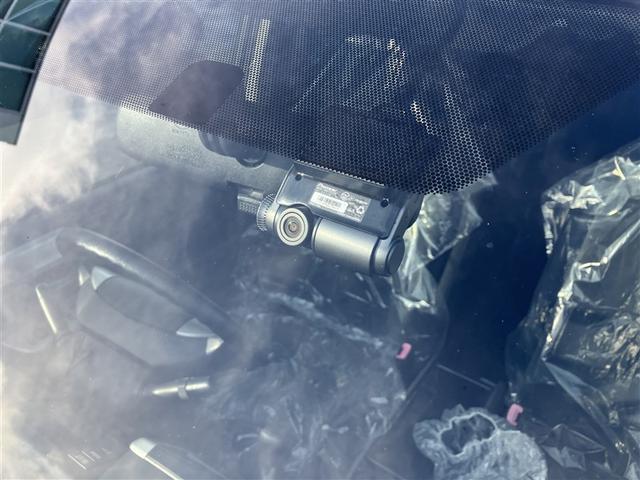 ノア Ｘ　スペシャルエディション　４ＷＤ　乗車定員７人　ナビ　バックカメラ　両側スライドドア　エンジンスターター　ドライブレコーダー　スマートキー　プッシュスタート（12枚目）