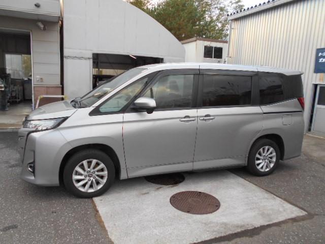 ノア ハイブリッドG 4WD 乗車定員7人 ハイブリッド(18枚目)