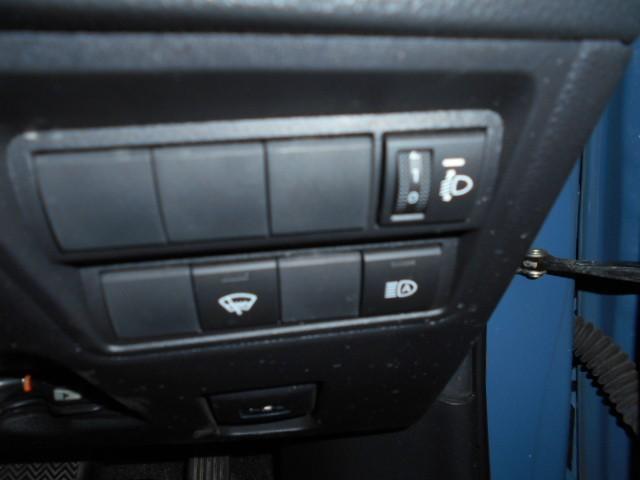 ヤリスクロス ハイブリッドX 4WD ハイブリッド メモリーナビ フルセグTV バックカメラ Bluetooth接続 スマートキー レーンアシスト 衝突被害軽減システム 盗難防止システム オートマチックハイビーム オートライト(9枚目)