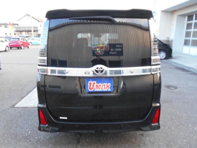 ヴォクシー ＺＳ　煌ＩＩＩ　４ＷＤ　乗車定員７人　両側電動スライドドア　メモリーナビ　フルセグＴＶ　バックカメラ　後席モニター　３列シート　アイドリングストップ　盗難防止システム　記録簿　衝突被害軽減システム　ＡＢＳ（22枚目）