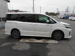 ヴォクシー ＺＳ　４ＷＤ　乗車定員７人 0902805A20250424T008 4
