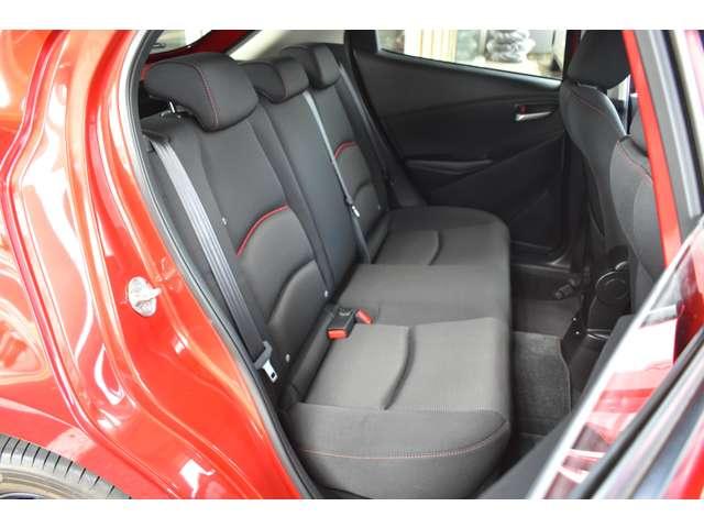 ＭＡＺＤＡ２ １５Ｓ　Ｂｌａｃｋ　Ｔｏｎｅ　Ｅｄｉｔｉｏｎ　３６０°ビュー　ＣＤ／ＤＶＤプレーヤー＋地デジチューナー　３６０°　キーレス　誤発進抑制　パーキングセンサー　レーダークルーズ　ＡＷＤ　ＬＥＤヘッドライト　ＥＴＣ　フルセグＴＶ　３６０°ビューカメラ（14枚目）