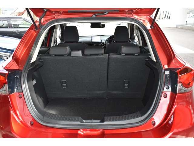 ＭＡＺＤＡ２ １５Ｓ　Ｂｌａｃｋ　Ｔｏｎｅ　Ｅｄｉｔｉｏｎ　３６０°ビュー　ＣＤ／ＤＶＤプレーヤー＋地デジチューナー　３６０°　キーレス　誤発進抑制　パーキングセンサー　レーダークルーズ　ＡＷＤ　ＬＥＤヘッドライト　ＥＴＣ　フルセグＴＶ　３６０°ビューカメラ（15枚目）