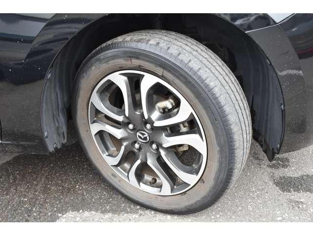 デミオ １５Ｓ　Ｍｉｓｔ　Ｍａｒｏｏｎ　３６０°ビューＭ　ＳＢＳ＆Ｍ　特別仕様車ミストマルーン　３６０°ビューモ　クリアランスソナー　フルセグ　３６０°ビューモニター　Ｂｌｕｅｔｏｏｔｈ　シートヒーター　４ＷＤ（18枚目）