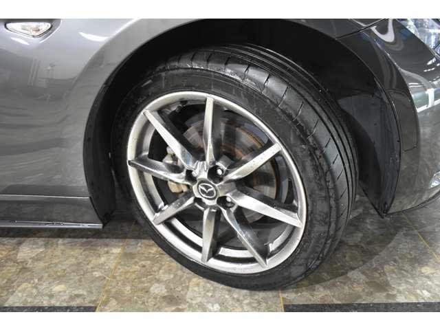 ロードスターＲＦ ＶＳ　Ｂｕｒｇｕｎｄｙ　Ｓｅｌｅｃｔｉｏｎ　バーガンディセレクション・ＭＡＺＤＡＳＰＥＥＤスト　ＳＣＢＳ　クリソナ　ＬＥＤライト　キーフリー　アドバンストキー　ＥＴＣ車載器　本革シート　フルセグテレビ　定期点検記録簿　ナビＴＶ　シートヒーター（17枚目）