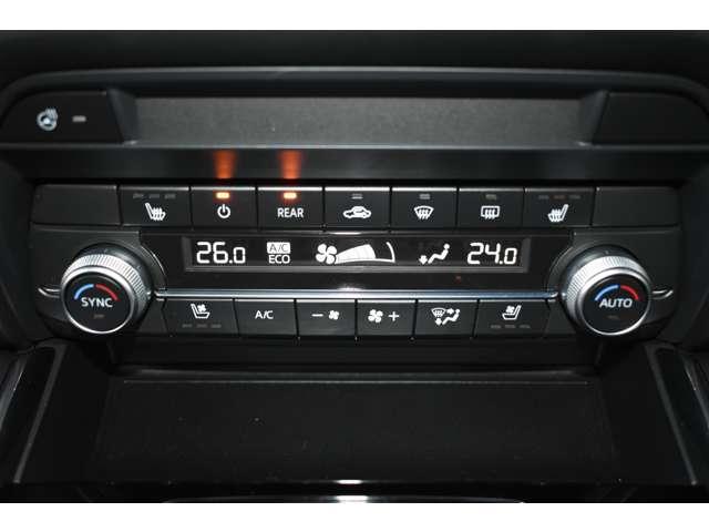 ＣＸ－８ ＸＤ　Ｌ　Ｐａｃｋａｇｅ　７人乗り　電動サンルーフ・ナッパレザー・フロント／　オートリアゲート　定期点検記録簿　ＤＶＤ再生機能　本革シート　シートエアコン　クリアランスソナー　１オーナー　パワーシート　バックカメラ付き　オートハイビーム（8枚目）