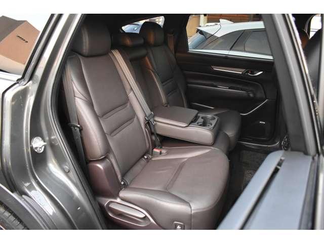 ＣＸ－８ ＸＤ　Ｌ　Ｐａｃｋａｇｅ　７人乗り　電動サンルーフ・ナッパレザー・フロント／　オートリアゲート　定期点検記録簿　ＤＶＤ再生機能　本革シート　シートエアコン　クリアランスソナー　１オーナー　パワーシート　バックカメラ付き　オートハイビーム（14枚目）