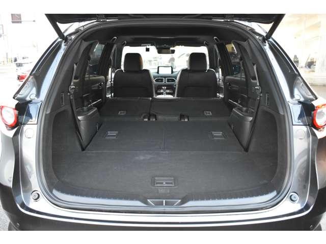 ＣＸ－８ ＸＤ　Ｌ　Ｐａｃｋａｇｅ　７人乗り　電動サンルーフ・ナッパレザー・フロント／　オートリアゲート　定期点検記録簿　ＤＶＤ再生機能　本革シート　シートエアコン　クリアランスソナー　１オーナー　パワーシート　バックカメラ付き　オートハイビーム（16枚目）