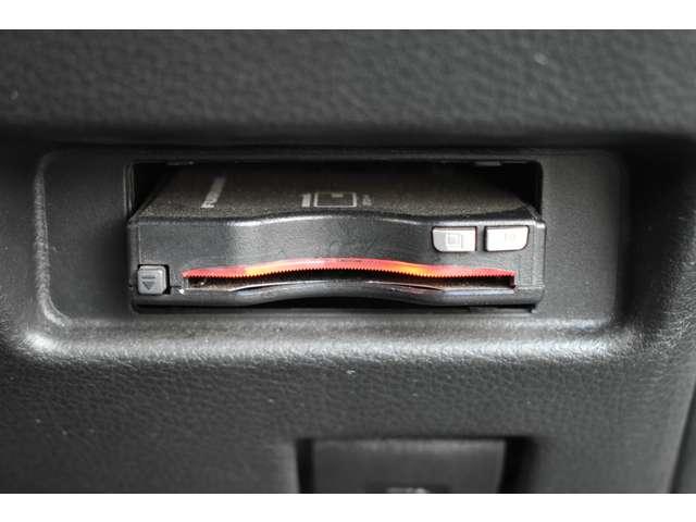 ワゴンＲスマイル ＨＹＢＲＩＤ　Ｓ　両側電動スライドドア・ケンウッドメモリー　前後誤発進抑制　１オーナー　フルタイム４ＷＤ　コーナーセンサー　フルオートエアコン　スマートキー　キーレスエントリー　イモビライザー　シートヒーター　ＤＶＤ（9枚目）