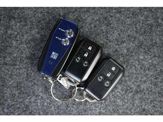 ワゴンＲスマイル ＨＹＢＲＩＤ　Ｓ　両側電動スライドドア・ケンウッドメモリー　前後誤発進抑制　１オーナー　フルタイム４ＷＤ　コーナーセンサー　フルオートエアコン　スマートキー　キーレスエントリー　イモビライザー　シートヒーター　ＤＶＤ（10枚目）