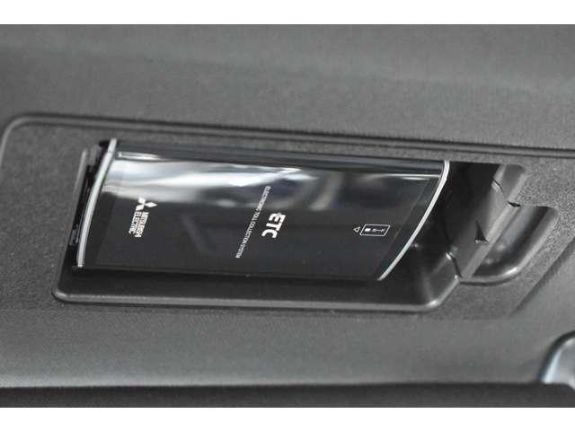 ＣＸ－８ ＸＤ　ＰＲＯＡＣＴＩＶＥ　６人乗り　Ｐゲート　Ｂｏｓｅ　ウォークスルー６人乗り　アドバンストキー　横滑り防止機能　ＵＳＢポート　地デジ　アイスト　ＥＴＣ車載器　ＤＶＤ再生可　エアコン　４ＷＤ　パワーシート　シートヒーター　オートハイビーム　サイドカメラ（11枚目）