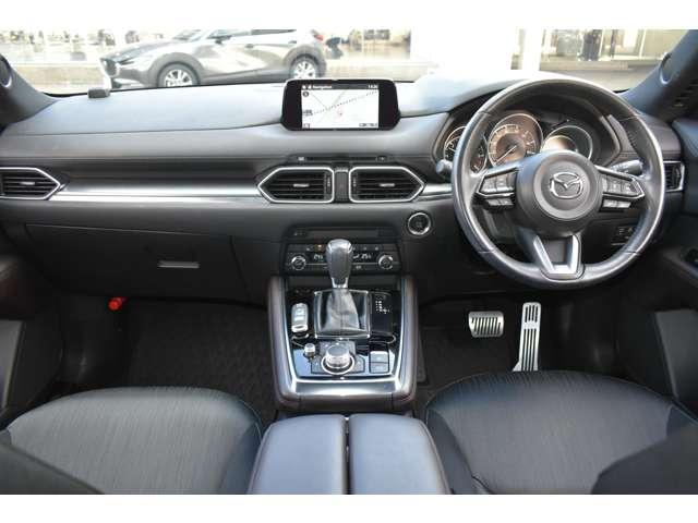 ＣＸ－８ ＸＤ　ＰＲＯＡＣＴＩＶＥ　７人乗り　パワーリフトゲート　ルーフレール＆パワーリフトゲート　リアエアコン　アドバンストキー　横滑り防止機能　ＵＳＢポート　電動Ｒゲート　地デジ　アイスト　ＥＴＣ車載器　ＤＶＤ再生可　エアコン　４ＷＤ　パワーシート　サイドカメラ（3枚目）