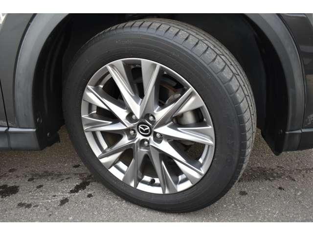 ＣＸ－８ ＸＤ　ＰＲＯＡＣＴＩＶＥ　７人乗り　パワーリフトゲート　ルーフレール＆パワーリフトゲート　リアエアコン　アドバンストキー　横滑り防止機能　ＵＳＢポート　電動Ｒゲート　地デジ　アイスト　ＥＴＣ車載器　ＤＶＤ再生可　エアコン　４ＷＤ　パワーシート　サイドカメラ（18枚目）