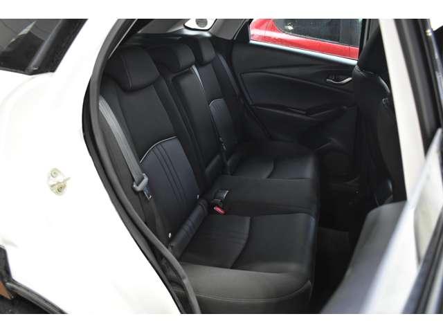 ＣＸ－３ ２．０　２０Ｓ　４ＷＤ　ハイビームコントロール付ＬＥＤライト　ナビ　衝突被害軽減ブレーキ　Ｂモニター　ＬＥＤヘッドライト　ＥＴＣ　オートエアコン　４ＷＤ　スマートキー　アイドリングストップ　横滑り防止　Ｐセンサー（9枚目）