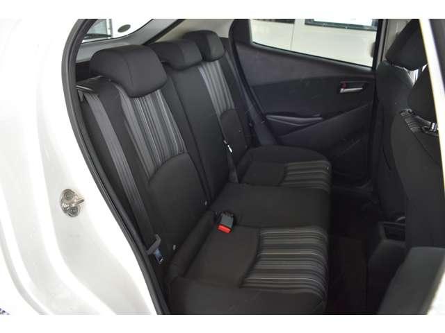 ＭＡＺＤＡ２ １．５　１５Ｓ　４ＷＤ　ビジネスユースＰＫＧ　ＨＢＣ付きＬＥＤライト　追突防止装置　メモリーナビ　ＬＥＤ　横滑り防止　オートエアコン　オートハイビーム　コーナーセンサー　ＥＴＣ　４ＷＤ　アイドリングストップ　バックカメラ（8枚目）