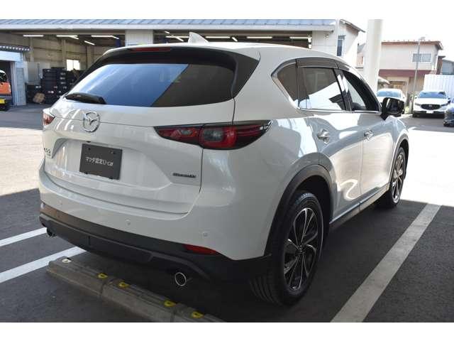 ＣＸ－５ ＸＤ　Ｌ　Ｐａｃｋａｇｅ　ＣＴＳ　Ｑｉ　地デジチューナー　クルージング＆トラフィックサポート・ワイ　パワーバックゲート　レーダーＣ　１オーナー　エアコン　リアカメラ　本革　ＢＴ接続　キーフリー　電動パワーシート　アイストップ　オートＬＥＤ　ターボ　ＴＶナビ（2枚目）