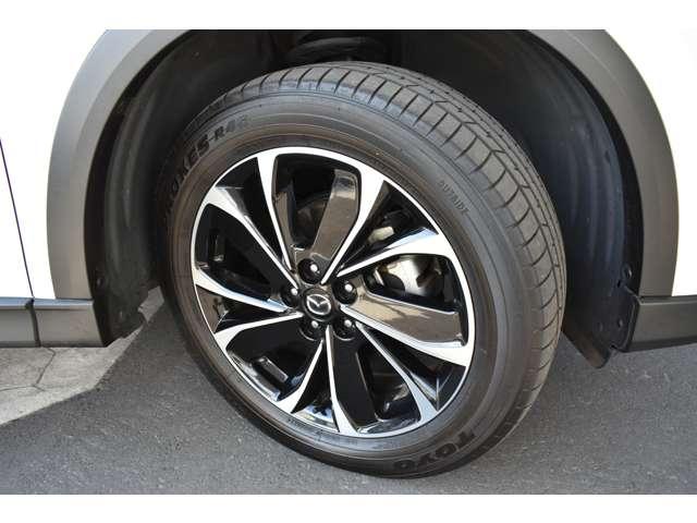 ＣＸ－５ ＸＤ　Ｌ　Ｐａｃｋａｇｅ　ＣＴＳ　Ｑｉ　地デジチューナー　クルージング＆トラフィックサポート・ワイ　パワーバックゲート　レーダーＣ　１オーナー　エアコン　リアカメラ　本革　ＢＴ接続　キーフリー　電動パワーシート　アイストップ　オートＬＥＤ　ターボ　ＴＶナビ（18枚目）