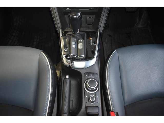 MAZDA2 XD L Package 360°ビューモニター・アダプティブLEDヘッ 全方位カメラ LEDライト パワーシート 4WD アイドリングストップ コーナーソナー 横滑り防止(8枚目)