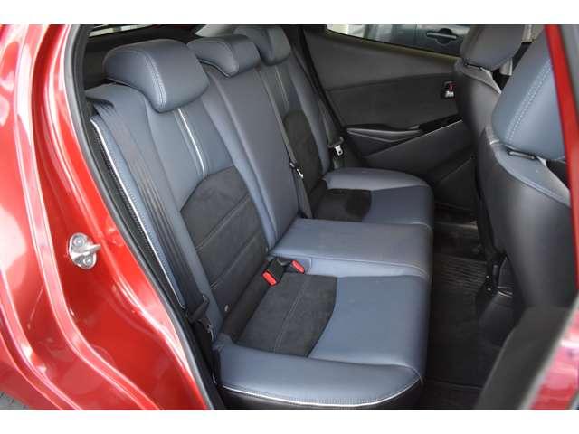 MAZDA2 XD L Package 360°ビューモニター・アダプティブLEDヘッ 全方位カメラ LEDライト パワーシート 4WD アイドリングストップ コーナーソナー 横滑り防止(13枚目)