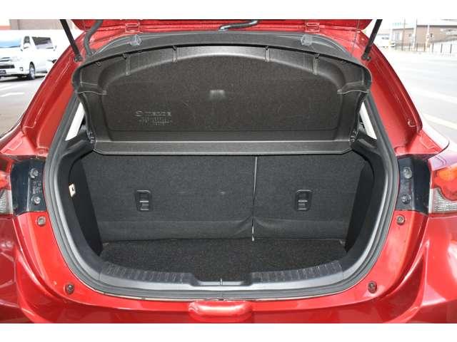 MAZDA2 XD L Package 360°ビューモニター・アダプティブLEDヘッ 全方位カメラ LEDライト パワーシート 4WD アイドリングストップ コーナーソナー 横滑り防止(14枚目)