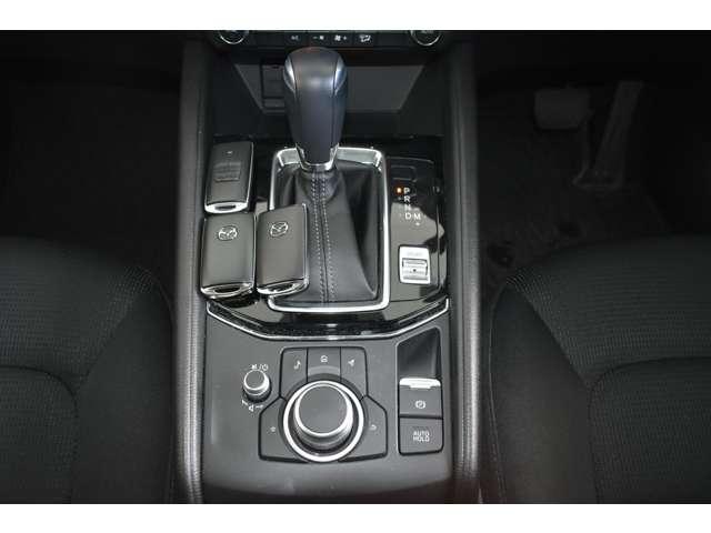 ＣＸ－５ ２．０　２０Ｓ　スマート　エディション　４ＷＤ　ブレーキサポート　３６０度ビューモニター　オートＬＥＤ　４ＷＤ　ＬＥＤ　地デジ　サイドエアバック　横滑り防止装置　アイドリング　盗難防止装置　ＥＴＣ付き　アドバンストキー　バックモニター　メモリーナビ（8枚目）