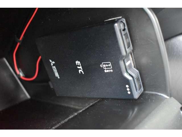 ＣＸ－５ ２．０　２０Ｓ　スマート　エディション　４ＷＤ　ブレーキサポート　３６０度ビューモニター　オートＬＥＤ　４ＷＤ　ＬＥＤ　地デジ　サイドエアバック　横滑り防止装置　アイドリング　盗難防止装置　ＥＴＣ付き　アドバンストキー　バックモニター　メモリーナビ（11枚目）