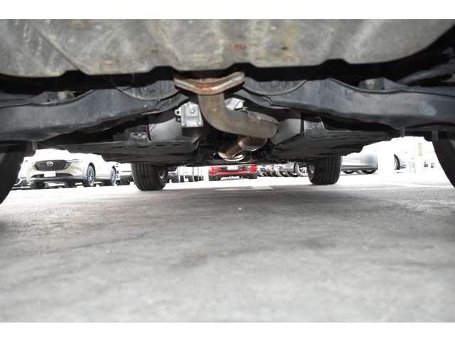 ＣＸ－５ ２．０　２０Ｓ　スマート　エディション　４ＷＤ　ブレーキサポート　３６０度ビューモニター　オートＬＥＤ　４ＷＤ　ＬＥＤ　地デジ　サイドエアバック　横滑り防止装置　アイドリング　盗難防止装置　ＥＴＣ付き　アドバンストキー　バックモニター　メモリーナビ（20枚目）