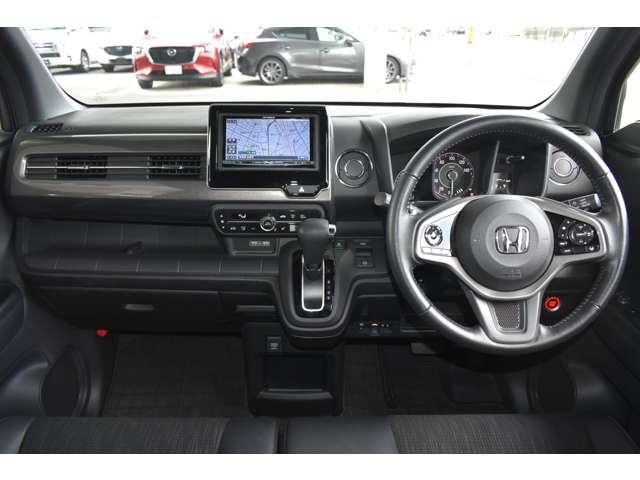 Ｎ－ＷＧＮカスタム カスタム　６６０　Ｌ　ターボ　ホンダ　センシング　４ＷＤ　記録簿　ＡＣ　ナビ＆ＴＶ　ＶＳＡ　ＡＣＣ　フルセグテレビ　ＡＢＳ　ＬＥＤ　１オーナ　パワーステアリング　エアバッグ　コーナーセンサー　衝突軽減　アルミホイール　ＤＶＤ　サイドエアバッグ　４ＷＤ　ターボ（3枚目）