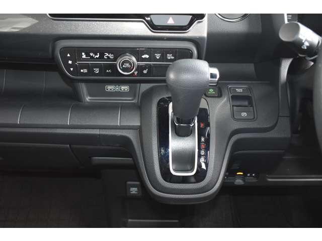 Ｎ－ＷＧＮカスタム カスタム　６６０　Ｌ　ターボ　ホンダ　センシング　４ＷＤ　記録簿　ＡＣ　ナビ＆ＴＶ　ＶＳＡ　ＡＣＣ　フルセグテレビ　ＡＢＳ　ＬＥＤ　１オーナ　パワーステアリング　エアバッグ　コーナーセンサー　衝突軽減　アルミホイール　ＤＶＤ　サイドエアバッグ　４ＷＤ　ターボ（7枚目）