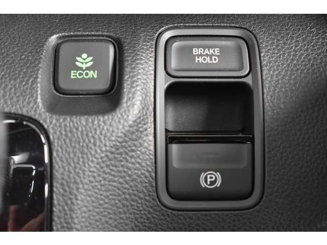 Ｎ－ＷＧＮカスタム カスタム　６６０　Ｌ　ターボ　ホンダ　センシング　４ＷＤ　記録簿　ＡＣ　ナビ＆ＴＶ　ＶＳＡ　ＡＣＣ　フルセグテレビ　ＡＢＳ　ＬＥＤ　１オーナ　パワーステアリング　エアバッグ　コーナーセンサー　衝突軽減　アルミホイール　ＤＶＤ　サイドエアバッグ　４ＷＤ　ターボ（8枚目）